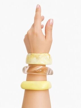 Clear Acrylic Bangle Bracelet Set of 3 – Chunky Resin Bangles, Marble Yellow